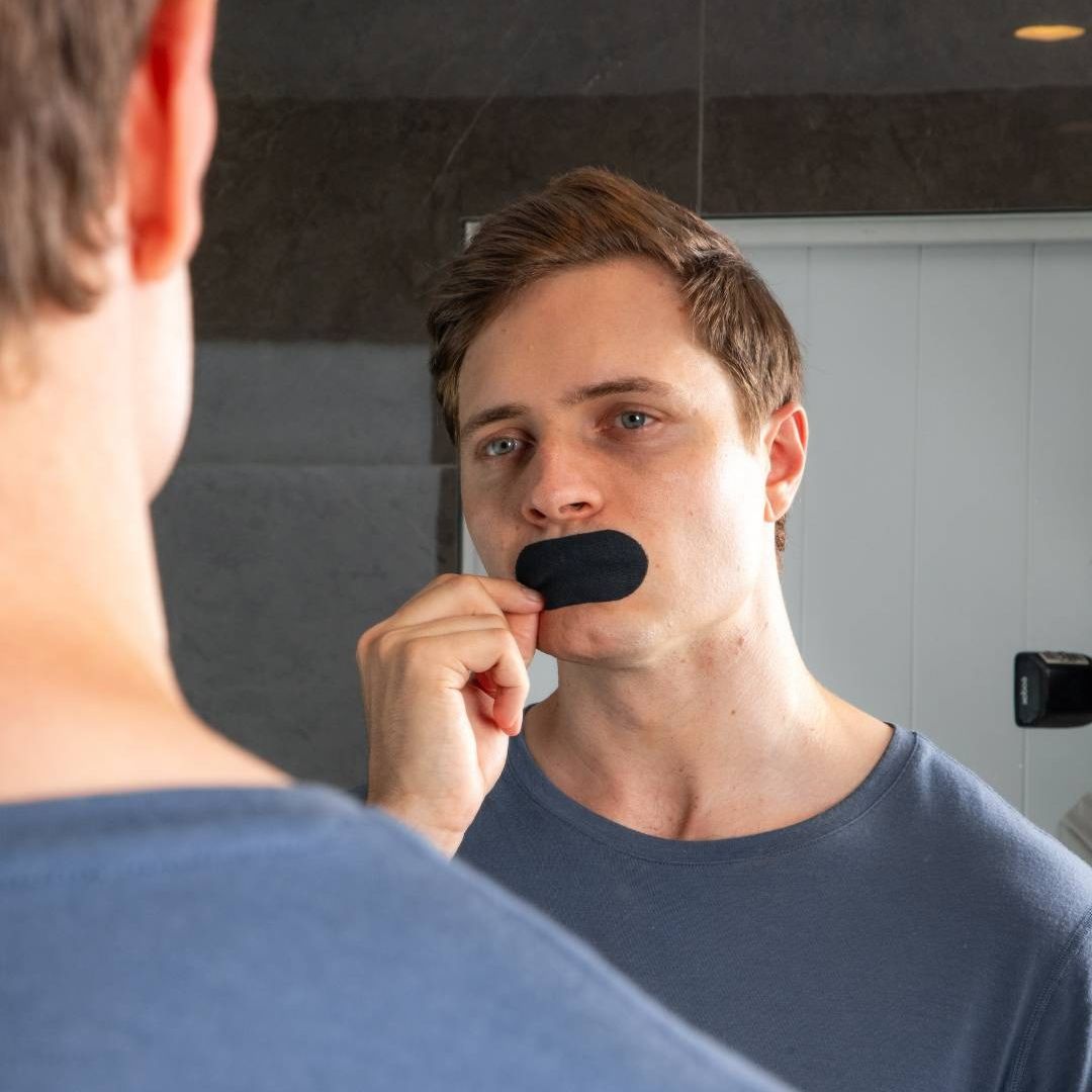 Close-up of the cotton strip across the centre of the lips